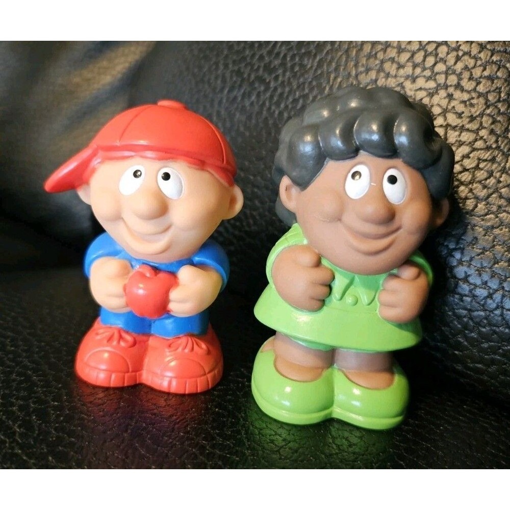 1979 Tonka 3” Rubber Man Red Hat Boy & Green Woman Toy Figure Vintage